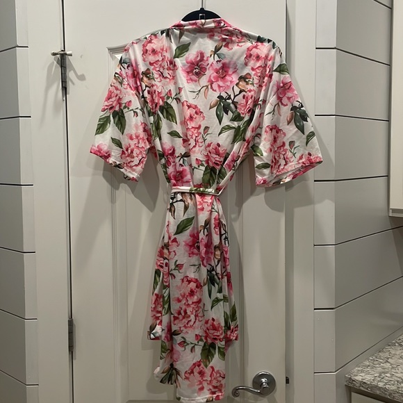 NWOT Show Me your Mumu robe - Picture 4 of 6